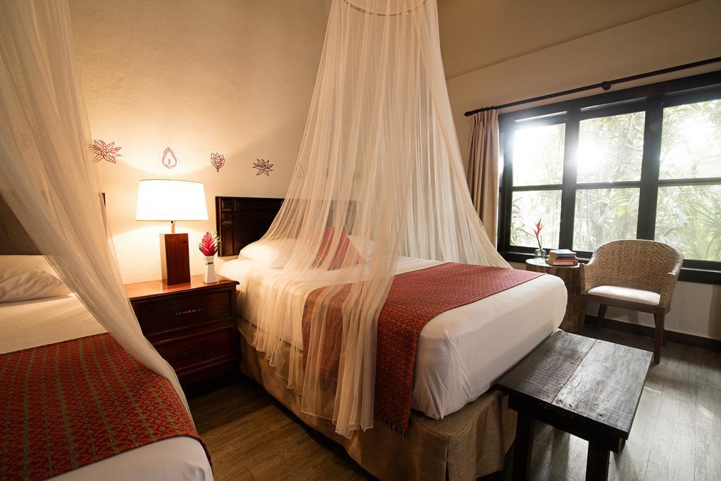 Hotel Jungle Lodge Tikal Kültér fotó