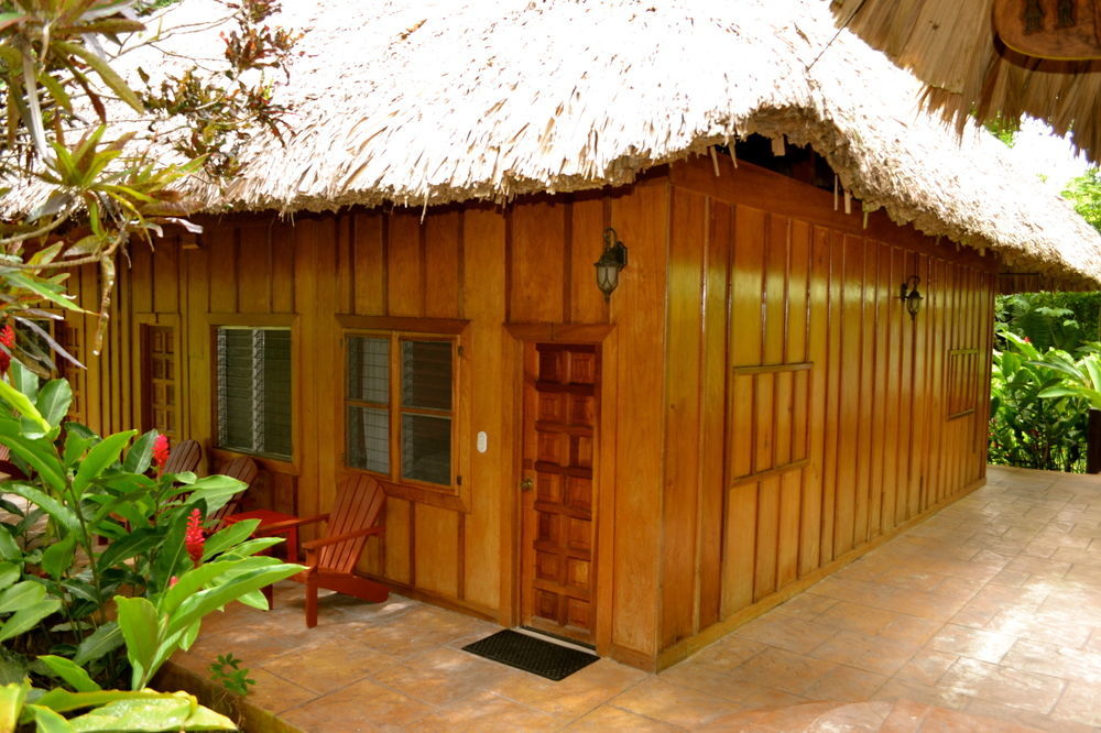 Hotel Jungle Lodge Tikal Kültér fotó